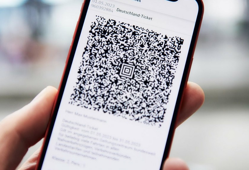 Deutschland Ticket Kredi Kartı ile Nasıl Alınır