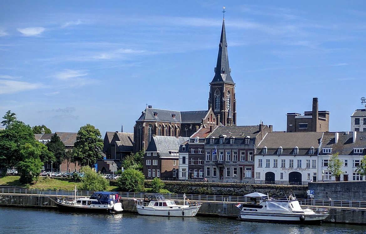 Maastricht Havalimanından Şehir Merkezine Nasıl Gidilir